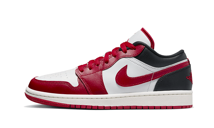 AirJordan1LowReverseBlackToe_5000x.png