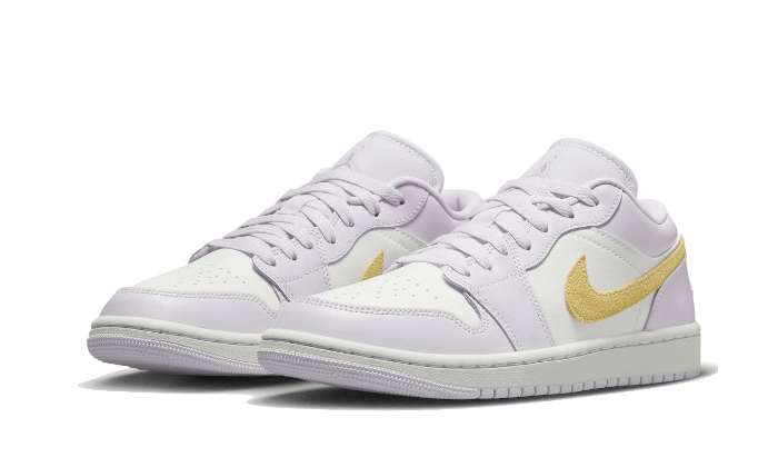 air-jordan-1-low-barely-grape-2_5000x.png
