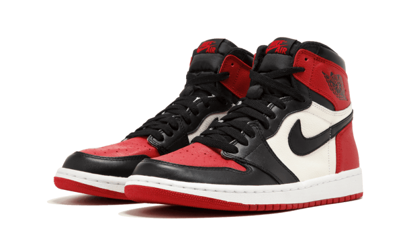 air-jordan-1-retro-high-bred-toe-979459_800x.png