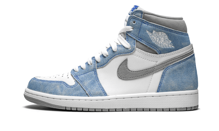 air-jordan-1-retro-high-og-hyper-royal-wethenew-1_1_1_5000x.png