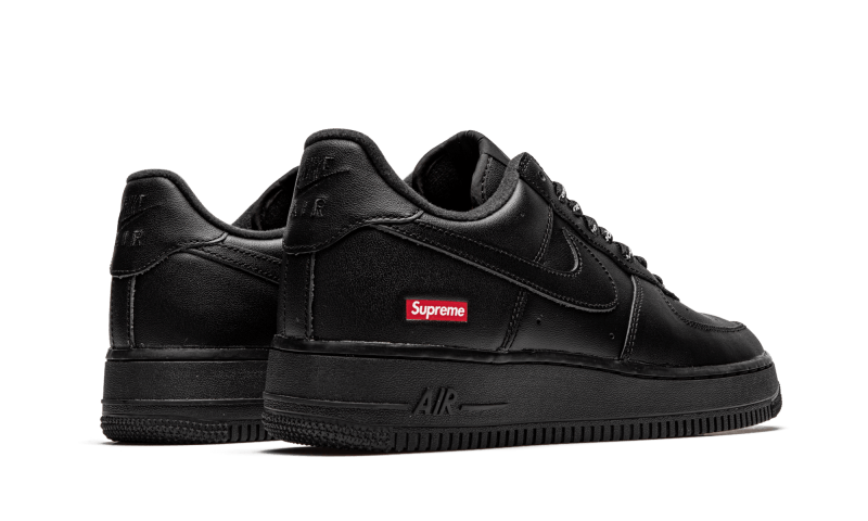 air-force-1-low-black-supreme-661913_800x.png